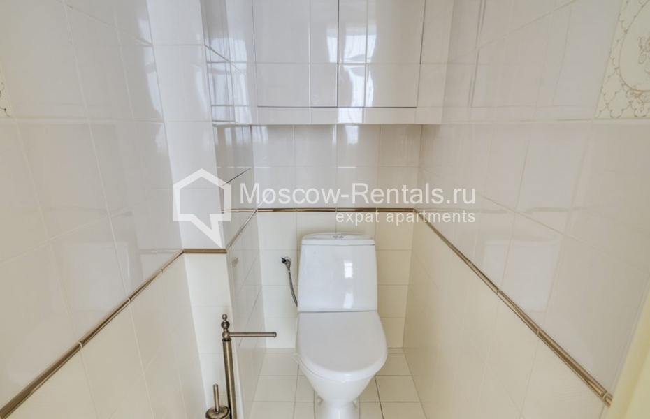 Photo #12 2-room (1 BR) apartment for <a href="http://moscow-rentals.ru/en/articles/long-term-rent" target="_blank">a long-term</a> rent
 in Russia, Moscow, Berezhkovskaya emb, 12