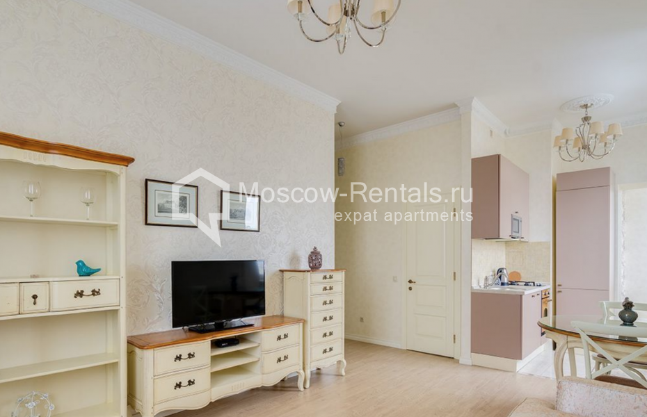 Photo #5 2-room (1 BR) apartment for <a href="http://moscow-rentals.ru/en/articles/long-term-rent" target="_blank">a long-term</a> rent
 in Russia, Moscow, Berezhkovskaya emb, 12