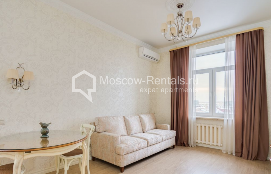 Photo #2 2-room (1 BR) apartment for <a href="http://moscow-rentals.ru/en/articles/long-term-rent" target="_blank">a long-term</a> rent
 in Russia, Moscow, Berezhkovskaya emb, 12