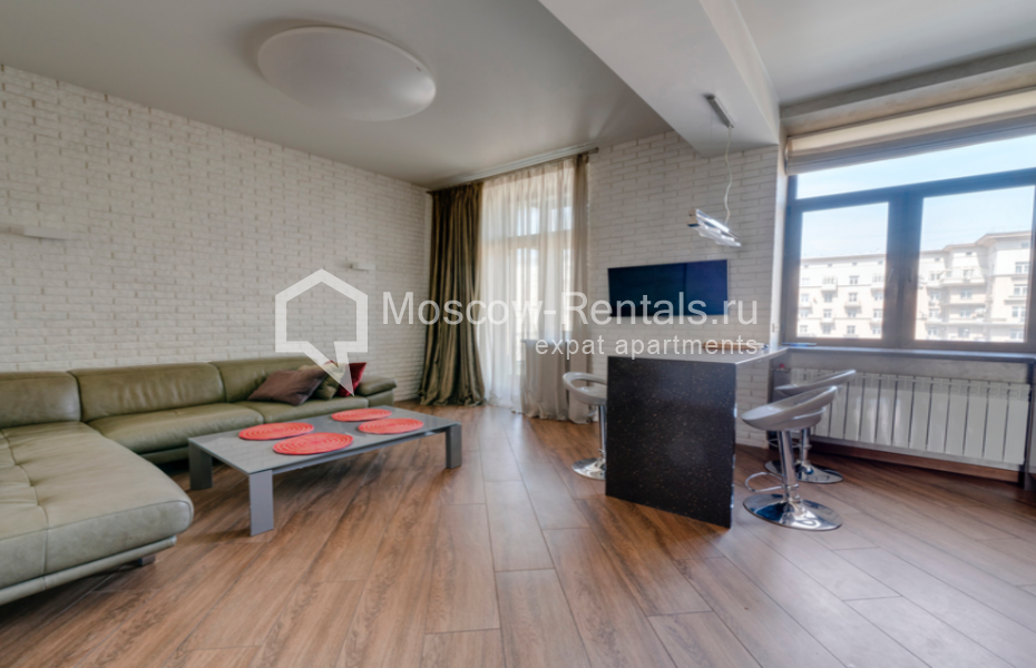 Photo #1 3-room (2 BR) apartment for <a href="http://moscow-rentals.ru/en/articles/long-term-rent" target="_blank">a long-term</a> rent
 in Russia, Moscow, Kutuzovskyi lane, 19
