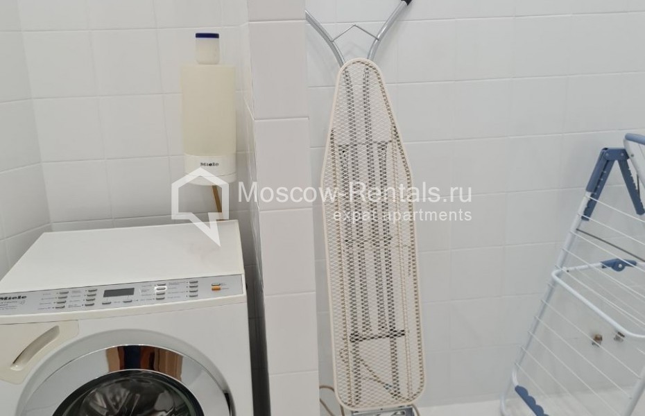 Photo #11 3-room (2 BR) apartment for <a href="http://moscow-rentals.ru/en/articles/long-term-rent" target="_blank">a long-term</a> rent
 in Russia, Moscow, Shabolovka str, 10