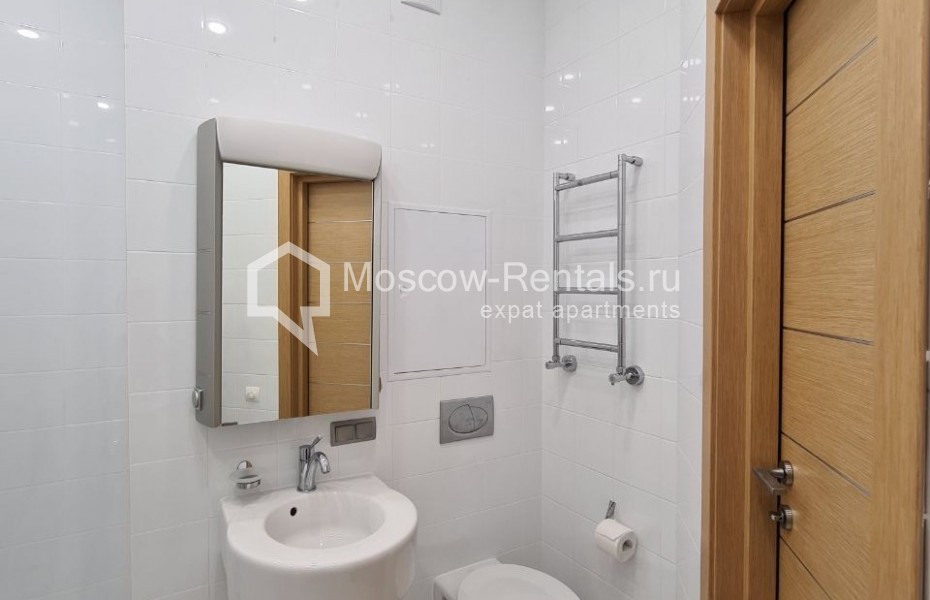 Photo #12 3-room (2 BR) apartment for <a href="http://moscow-rentals.ru/en/articles/long-term-rent" target="_blank">a long-term</a> rent
 in Russia, Moscow, Shabolovka str, 10