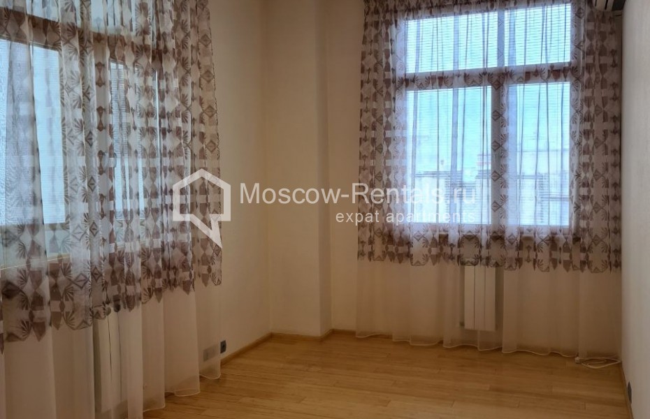 Photo #4 3-room (2 BR) apartment for <a href="http://moscow-rentals.ru/en/articles/long-term-rent" target="_blank">a long-term</a> rent
 in Russia, Moscow, Shabolovka str, 10