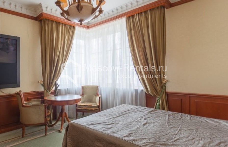 Photo #15 3-room (2 BR) apartment for <a href="http://moscow-rentals.ru/en/articles/long-term-rent" target="_blank">a long-term</a> rent
 in Russia, Moscow, 1st Smolenskyi lane, 17