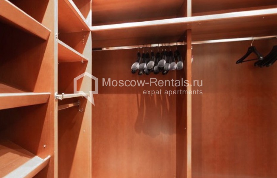 Photo #17 3-room (2 BR) apartment for <a href="http://moscow-rentals.ru/en/articles/long-term-rent" target="_blank">a long-term</a> rent
 in Russia, Moscow, 1st Smolenskyi lane, 17
