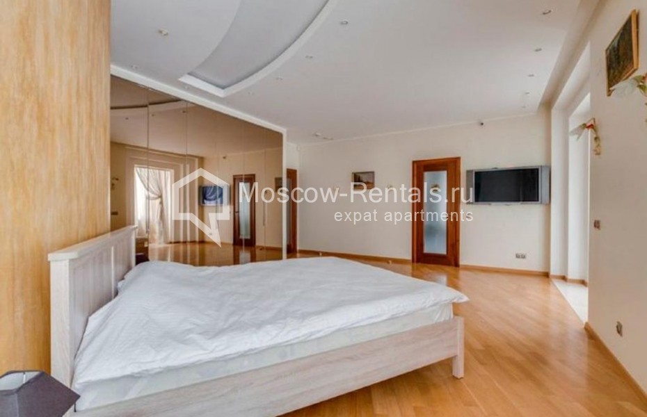Photo #15 4-room (3 BR) apartment for <a href="http://moscow-rentals.ru/en/articles/long-term-rent" target="_blank">a long-term</a> rent
 in Russia, Moscow, Plushikha str, 22