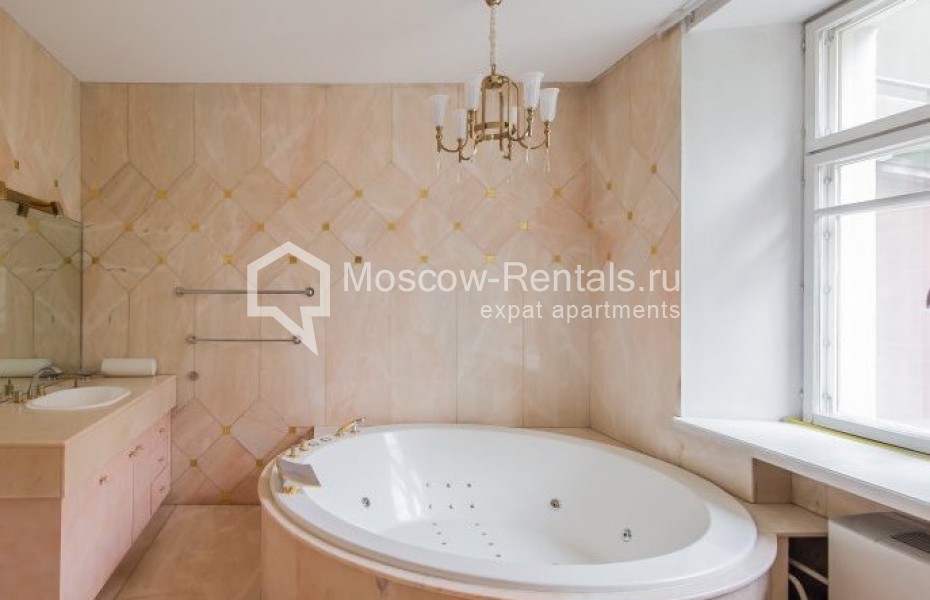 Photo #16 4-room (3 BR) apartment for <a href="http://moscow-rentals.ru/en/articles/long-term-rent" target="_blank">a long-term</a> rent
 in Russia, Moscow, B. Afanasievskyi lane, 30