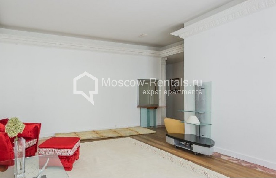 Photo #4 4-room (3 BR) apartment for <a href="http://moscow-rentals.ru/en/articles/long-term-rent" target="_blank">a long-term</a> rent
 in Russia, Moscow, B. Afanasievskyi lane, 30