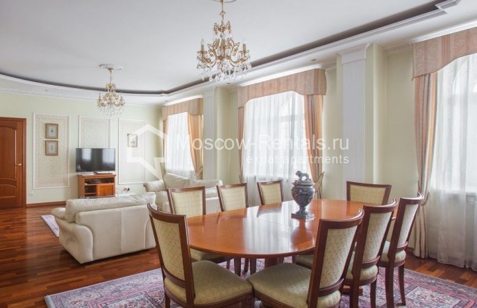 Photo #1 4-room (3 BR) apartment for <a href="http://moscow-rentals.ru/en/articles/long-term-rent" target="_blank">a long-term</a> rent
 in Russia, Moscow, Ostozhenka str, 25