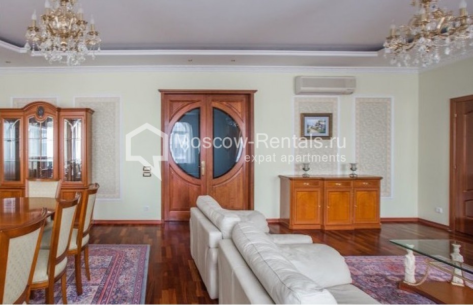Photo #3 4-room (3 BR) apartment for <a href="http://moscow-rentals.ru/en/articles/long-term-rent" target="_blank">a long-term</a> rent
 in Russia, Moscow, Ostozhenka str, 25