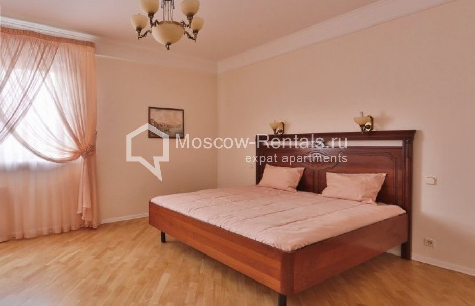 Photo #4 3-room (2 BR) apartment for <a href="http://moscow-rentals.ru/en/articles/long-term-rent" target="_blank">a long-term</a> rent
 in Russia, Moscow, B. Serpukhovskaya str, 25С2