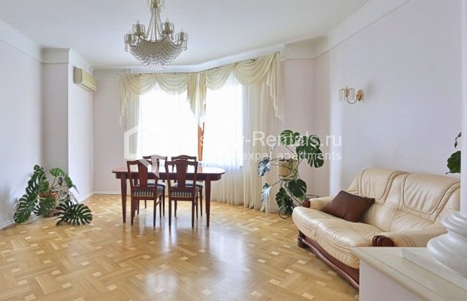 Photo #1 3-room (2 BR) apartment for <a href="http://moscow-rentals.ru/en/articles/long-term-rent" target="_blank">a long-term</a> rent
 in Russia, Moscow, B. Serpukhovskaya str, 25С2