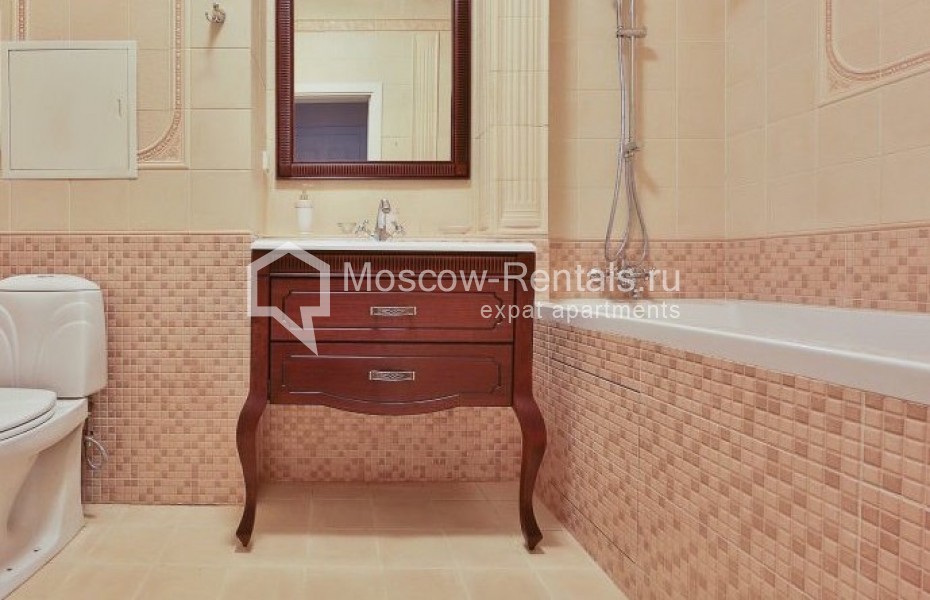 Photo #6 3-room (2 BR) apartment for <a href="http://moscow-rentals.ru/en/articles/long-term-rent" target="_blank">a long-term</a> rent
 in Russia, Moscow, B. Serpukhovskaya str, 25С2