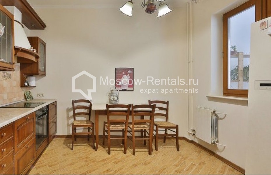 Photo #3 3-room (2 BR) apartment for <a href="http://moscow-rentals.ru/en/articles/long-term-rent" target="_blank">a long-term</a> rent
 in Russia, Moscow, B. Serpukhovskaya str, 25С2