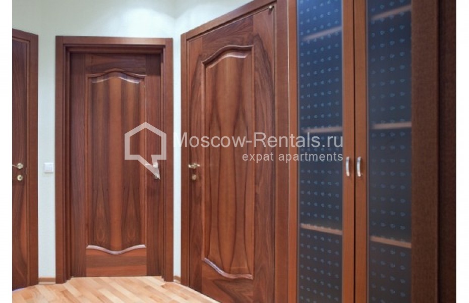 Photo #16 3-room (2 BR) apartment for <a href="http://moscow-rentals.ru/en/articles/long-term-rent" target="_blank">a long-term</a> rent
 in Russia, Moscow, 1st Zachatievskyi lane, 4