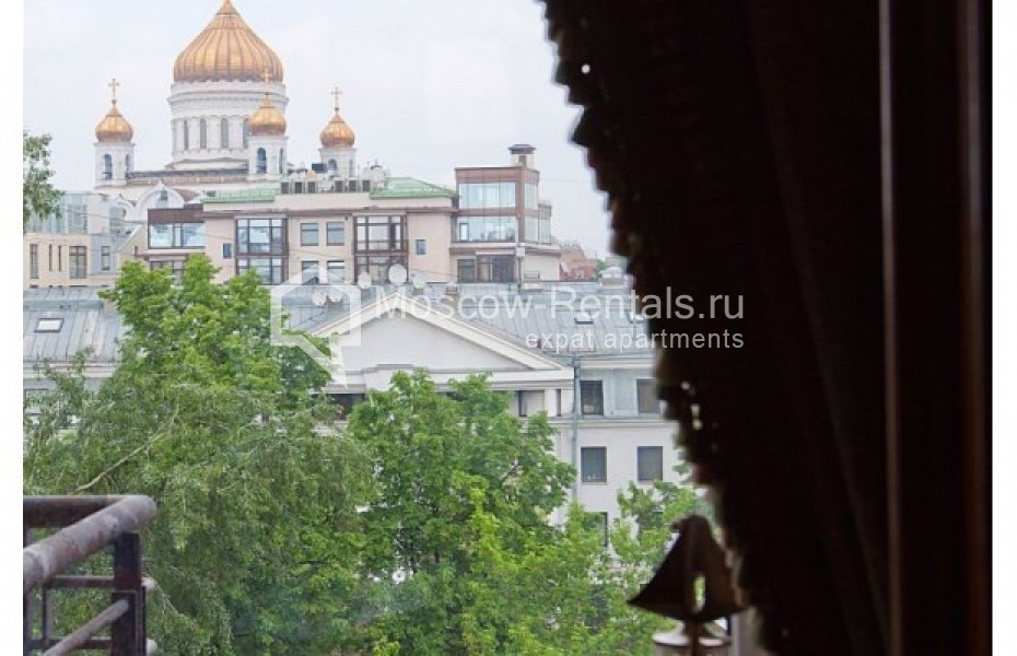 Photo #1 3-room (2 BR) apartment for <a href="http://moscow-rentals.ru/en/articles/long-term-rent" target="_blank">a long-term</a> rent
 in Russia, Moscow, 1st Zachatievskyi lane, 4