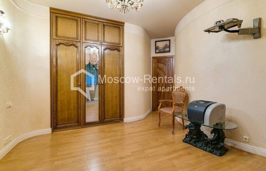 Photo #9 3-room (2 BR) apartment for <a href="http://moscow-rentals.ru/en/articles/long-term-rent" target="_blank">a long-term</a> rent
 in Russia, Moscow, B. Serpukhovskaya str, 25С2