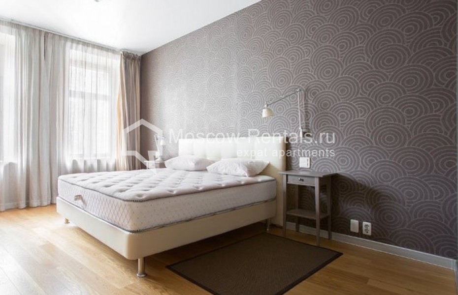 Photo #5 4-room (3 BR) apartment for <a href="http://moscow-rentals.ru/en/articles/long-term-rent" target="_blank">a long-term</a> rent
 in Russia, Moscow, Starpimenovskyi lane, 8