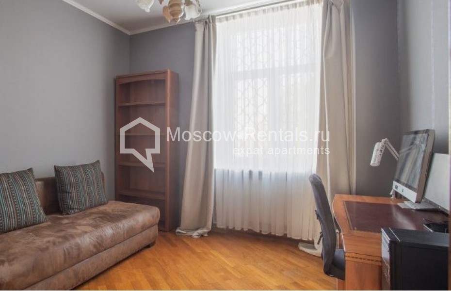 Photo #10 4-room (3 BR) apartment for <a href="http://moscow-rentals.ru/en/articles/long-term-rent" target="_blank">a long-term</a> rent
 in Russia, Moscow, M. Levshinskyi lane, 6-8