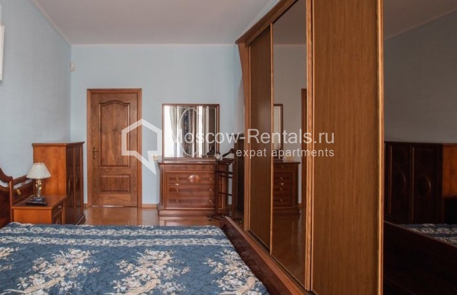 Photo #8 4-room (3 BR) apartment for <a href="http://moscow-rentals.ru/en/articles/long-term-rent" target="_blank">a long-term</a> rent
 in Russia, Moscow, M. Levshinskyi lane, 6-8