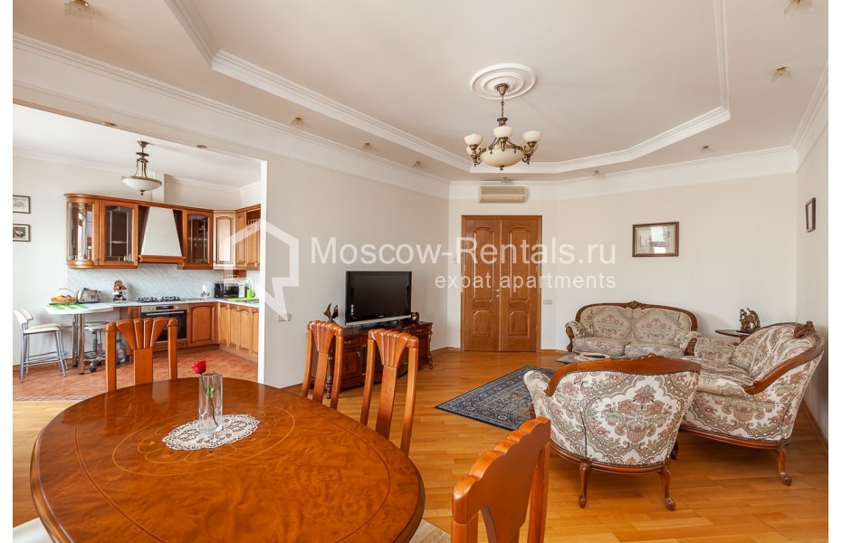 Photo #3 3-room (2 BR) apartment for <a href="http://moscow-rentals.ru/en/articles/long-term-rent" target="_blank">a long-term</a> rent
 in Russia, Moscow, Arbat str, 51С1