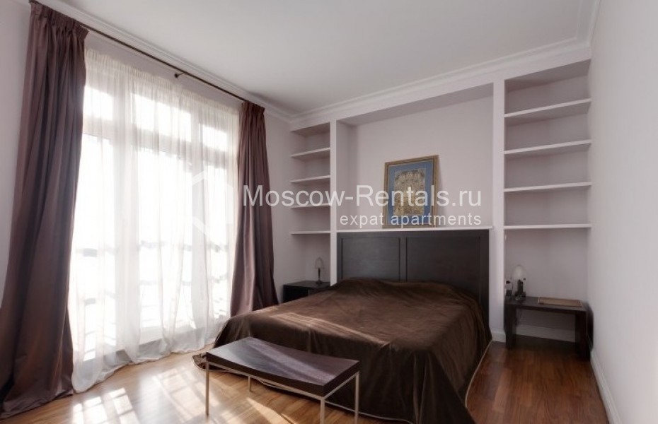Photo #9 4-room (3 BR) apartment for <a href="http://moscow-rentals.ru/en/articles/long-term-rent" target="_blank">a long-term</a> rent
 in Russia, Moscow, Pozharsky lane, 11