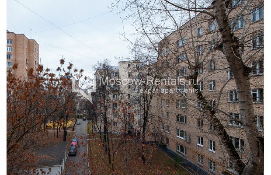 Photo #18 3-room (2 BR) apartment for <a href="http://moscow-rentals.ru/en/articles/long-term-rent" target="_blank">a long-term</a> rent
 in Russia, Moscow, M. Bronnaya str, 42/14