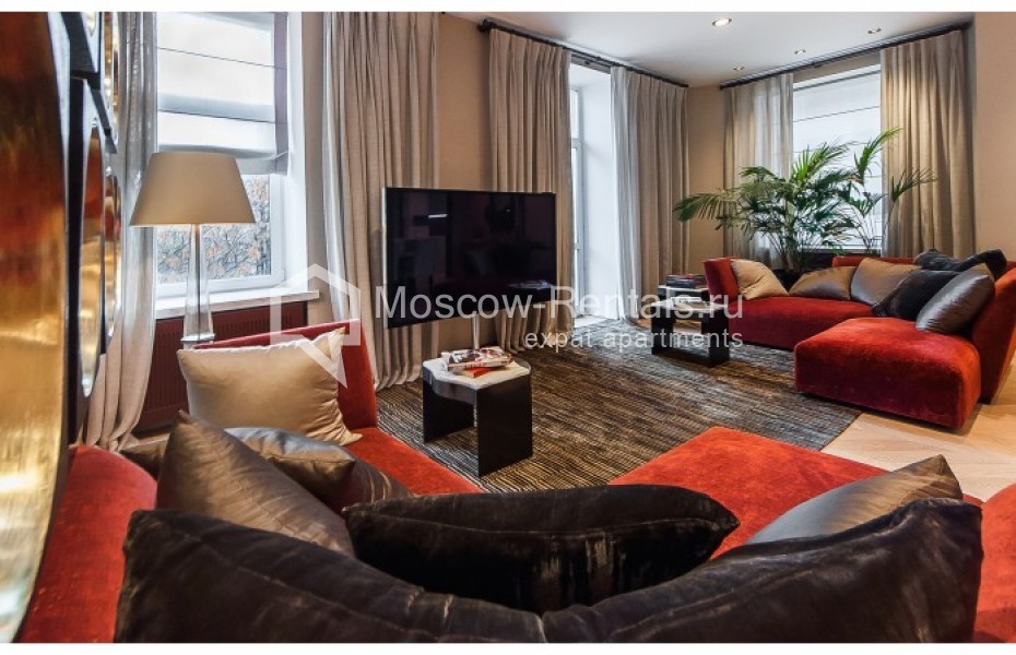 Photo #6 3-room (2 BR) apartment for <a href="http://moscow-rentals.ru/en/articles/long-term-rent" target="_blank">a long-term</a> rent
 in Russia, Moscow, M. Bronnaya str, 42/14