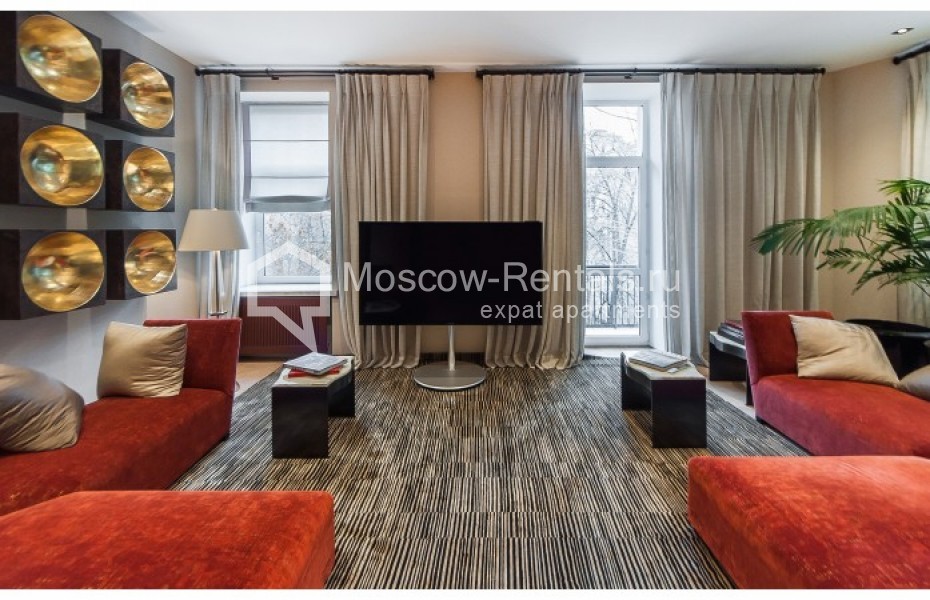 Photo #1 3-room (2 BR) apartment for <a href="http://moscow-rentals.ru/en/articles/long-term-rent" target="_blank">a long-term</a> rent
 in Russia, Moscow, M. Bronnaya str, 42/14