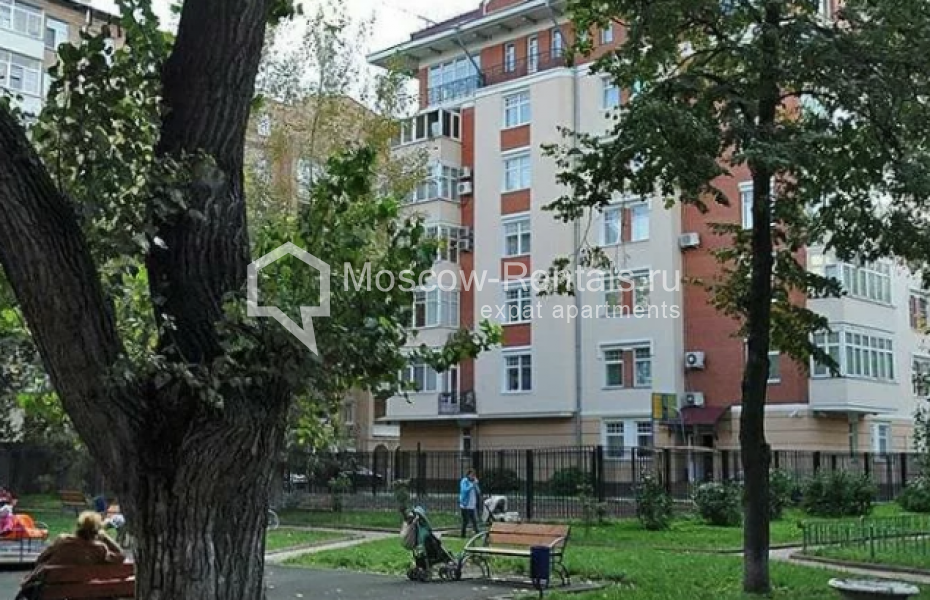 Photo #1 2-room (1 BR) apartment for <a href="http://moscow-rentals.ru/en/articles/long-term-rent" target="_blank">a long-term</a> rent
 in Russia, Moscow, Bakhrushina str, 19С2