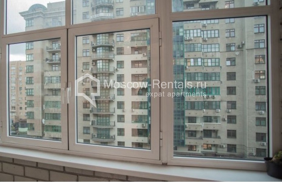 Photo #14 3-room (2 BR) apartment for <a href="http://moscow-rentals.ru/en/articles/long-term-rent" target="_blank">a long-term</a> rent
 in Russia, Moscow, Alexandra Nevskogo str, 27