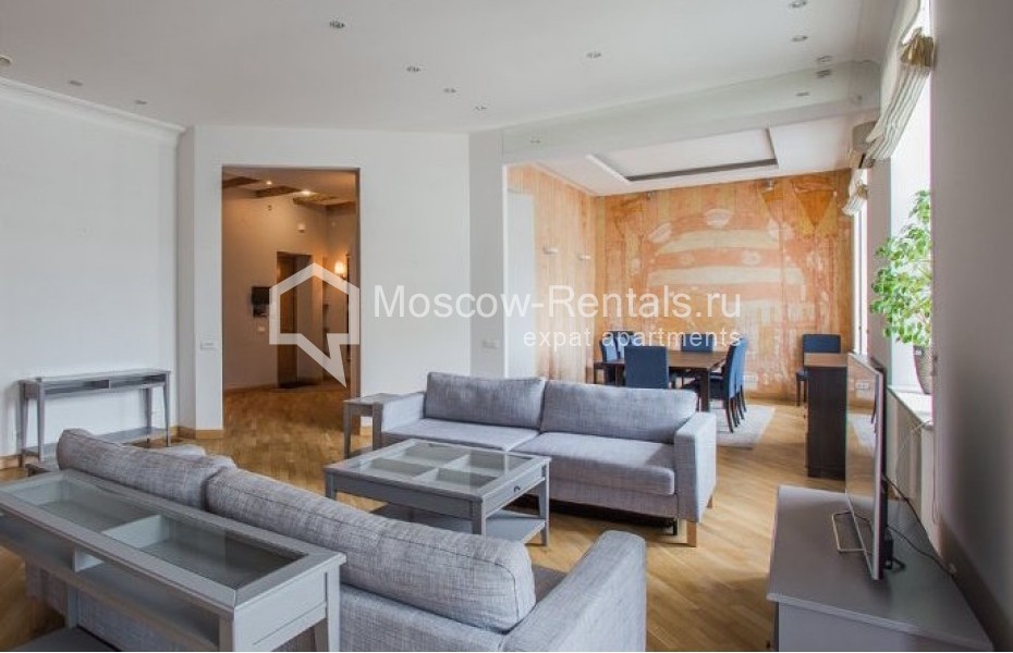 Photo #1 4-room (3 BR) apartment for <a href="http://moscow-rentals.ru/en/articles/long-term-rent" target="_blank">a long-term</a> rent
 in Russia, Moscow, Ermolaevskyi lane, 4