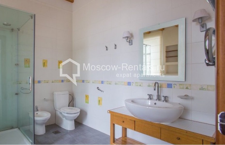 Photo #14 4-room (3 BR) apartment for <a href="http://moscow-rentals.ru/en/articles/long-term-rent" target="_blank">a long-term</a> rent
 in Russia, Moscow, Ermolaevskyi lane, 4