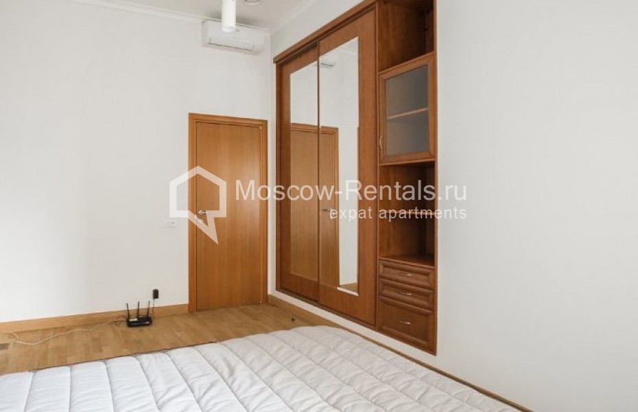 Photo #7 4-room (3 BR) apartment for <a href="http://moscow-rentals.ru/en/articles/long-term-rent" target="_blank">a long-term</a> rent
 in Russia, Moscow, Ermolaevskyi lane, 4