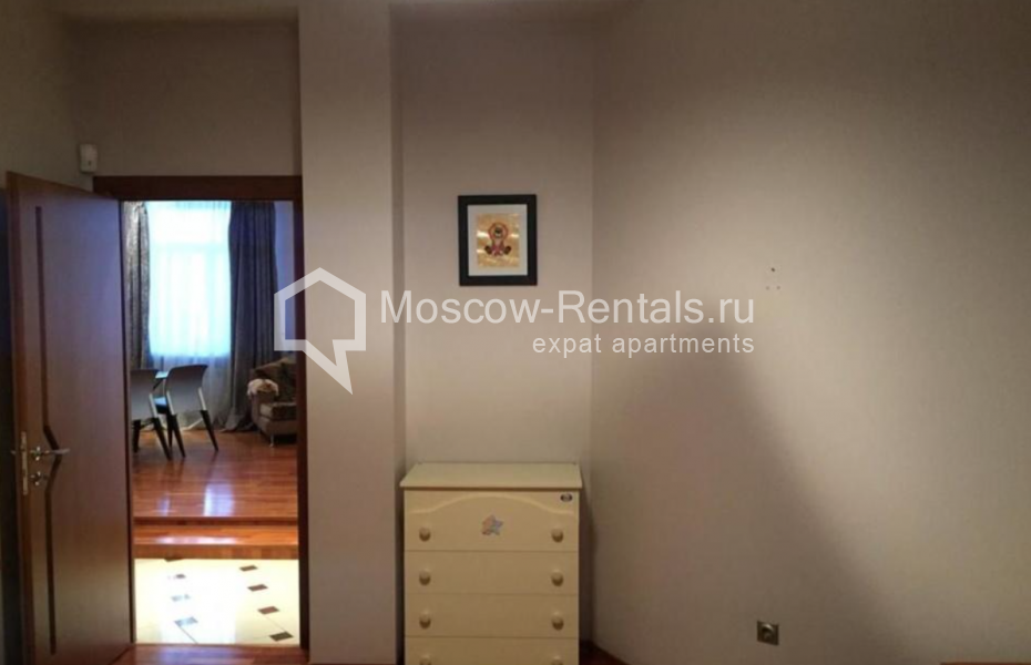 Photo #11 3-room (2 BR) apartment for <a href="http://moscow-rentals.ru/en/articles/long-term-rent" target="_blank">a long-term</a> rent
 in Russia, Moscow, Kosmodamianskaya emb, 40/42с3