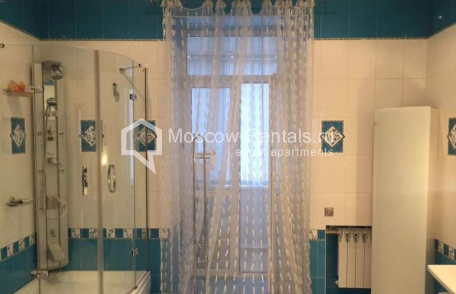 Photo #17 3-room (2 BR) apartment for <a href="http://moscow-rentals.ru/en/articles/long-term-rent" target="_blank">a long-term</a> rent
 in Russia, Moscow, Kosmodamianskaya emb, 40/42с3