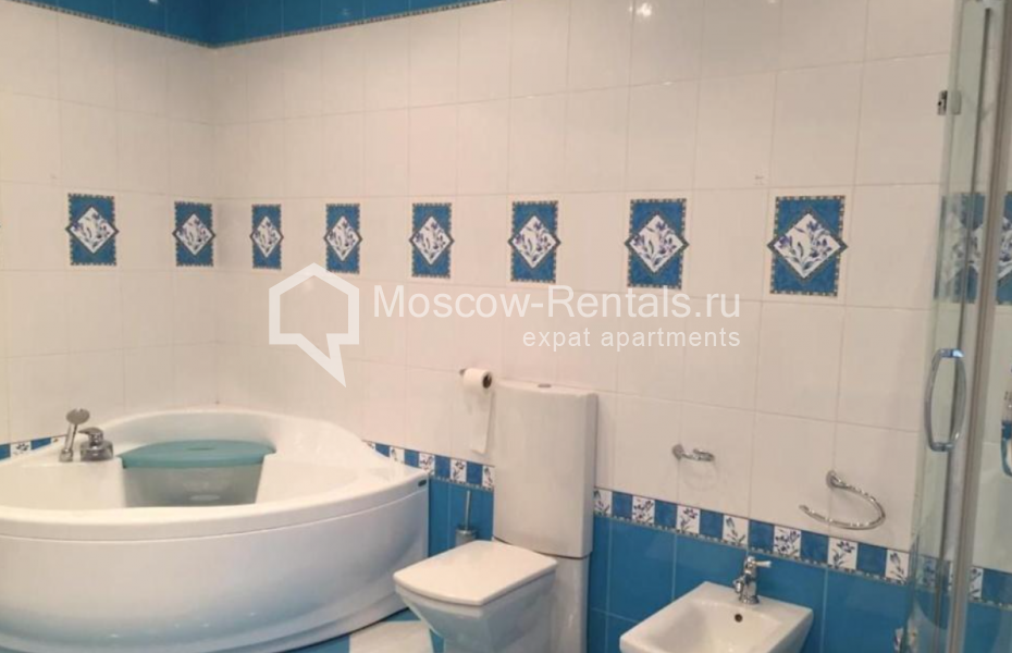 Photo #15 3-room (2 BR) apartment for <a href="http://moscow-rentals.ru/en/articles/long-term-rent" target="_blank">a long-term</a> rent
 in Russia, Moscow, Kosmodamianskaya emb, 40/42с3