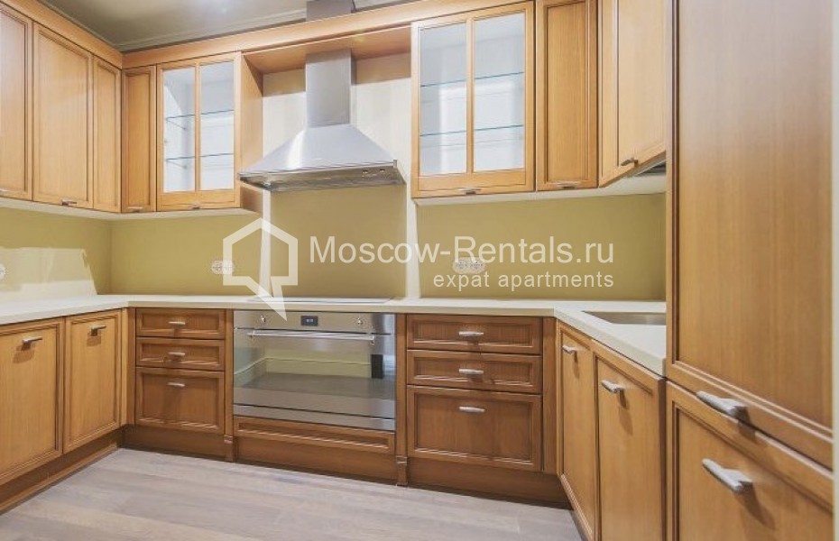 Photo #2 3-room (2 BR) apartment for <a href="http://moscow-rentals.ru/en/articles/long-term-rent" target="_blank">a long-term</a> rent
 in Russia, Moscow, Fadeeva str, 4А