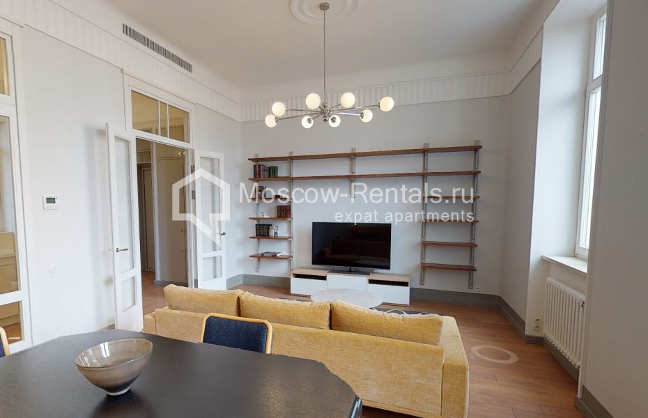 Photo #4 3-room (2 BR) apartment for <a href="http://moscow-rentals.ru/en/articles/long-term-rent" target="_blank">a long-term</a> rent
 in Russia, Moscow, Gogolevskyi blv, 25С1