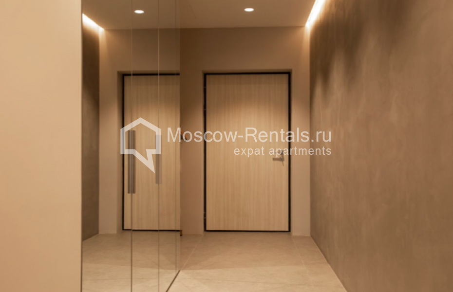 Photo #10 3-room (2 BR) apartment for <a href="http://moscow-rentals.ru/en/articles/long-term-rent" target="_blank">a long-term</a> rent
 in Russia, Moscow, Moscow City IQ Tower