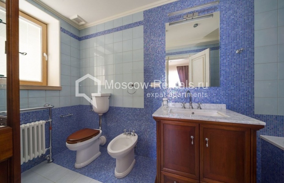 Photo #19 House for <a href="http://moscow-rentals.ru/en/articles/long-term-rent" target="_blank">a long-term</a> rent
 in Russia, Moscow, Ekaterinovka compound