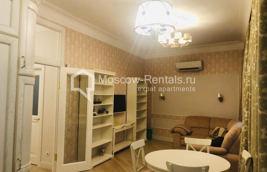 Photo #7 2-room (1 BR) apartment for <a href="http://moscow-rentals.ru/en/articles/long-term-rent" target="_blank">a long-term</a> rent
 in Russia, Moscow, Brodnikov lane, 7