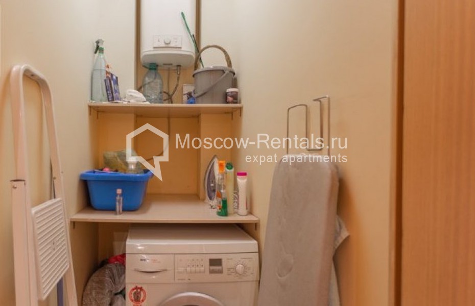 Photo #14 3-room (2 BR) apartment for <a href="http://moscow-rentals.ru/en/articles/long-term-rent" target="_blank">a long-term</a> rent
 in Russia, Moscow, Novokuznetskaya str, 3