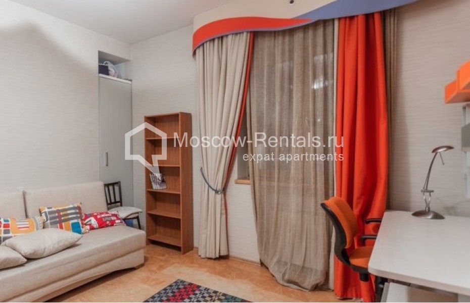 Photo #9 3-room (2 BR) apartment for <a href="http://moscow-rentals.ru/en/articles/long-term-rent" target="_blank">a long-term</a> rent
 in Russia, Moscow, Novokuznetskaya str, 3
