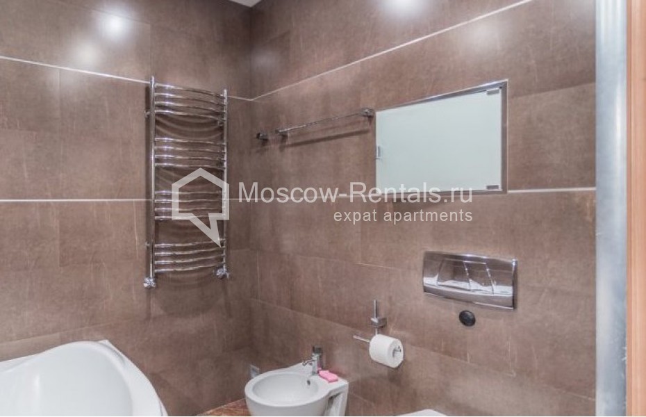 Photo #13 3-room (2 BR) apartment for <a href="http://moscow-rentals.ru/en/articles/long-term-rent" target="_blank">a long-term</a> rent
 in Russia, Moscow, Novokuznetskaya str, 3