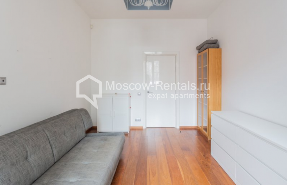 Photo #10 4-room (3 BR) apartment for <a href="http://moscow-rentals.ru/en/articles/long-term-rent" target="_blank">a long-term</a> rent
 in Russia, Moscow, Rybnikov lane, 4