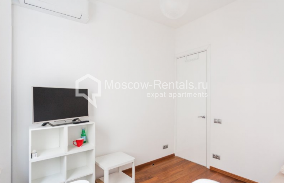 Photo #12 4-room (3 BR) apartment for <a href="http://moscow-rentals.ru/en/articles/long-term-rent" target="_blank">a long-term</a> rent
 in Russia, Moscow, Rybnikov lane, 4