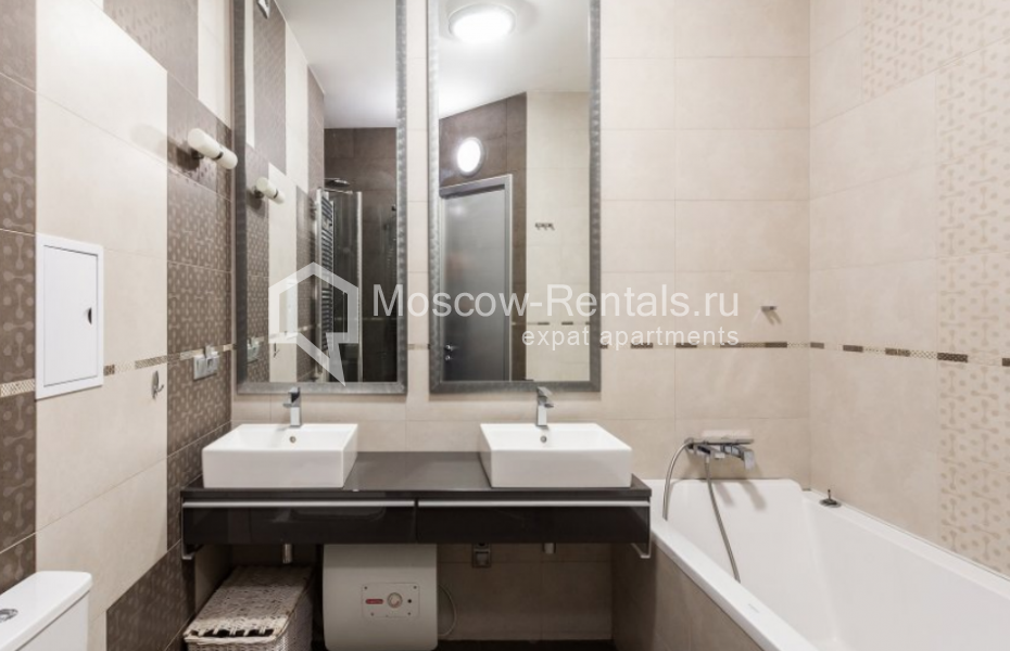 Photo #13 4-room (3 BR) apartment for <a href="http://moscow-rentals.ru/en/articles/long-term-rent" target="_blank">a long-term</a> rent
 in Russia, Moscow, Rybnikov lane, 4