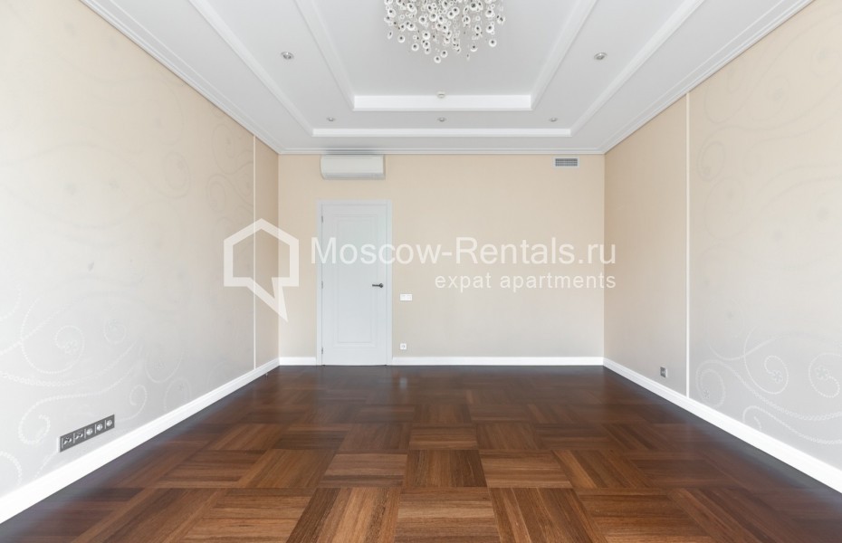 Photo #9 4-room (3 BR) apartment for <a href="http://moscow-rentals.ru/en/articles/long-term-rent" target="_blank">a long-term</a> rent
 in Russia, Moscow, Tsvetnoi blv, 15к2