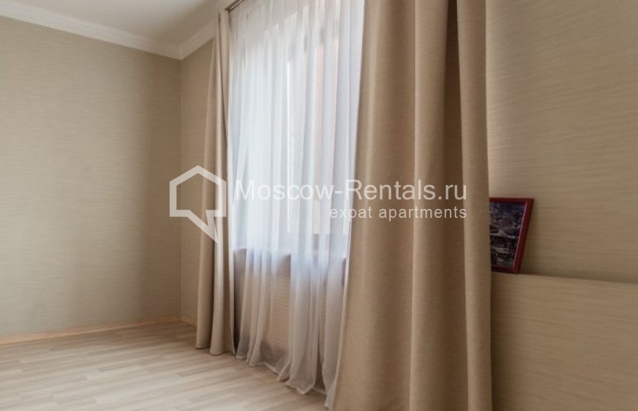 Photo #11 3-room (2 BR) apartment for <a href="http://moscow-rentals.ru/en/articles/long-term-rent" target="_blank">a long-term</a> rent
 in Russia, Moscow, Bolshaya Yakimanka str, 26